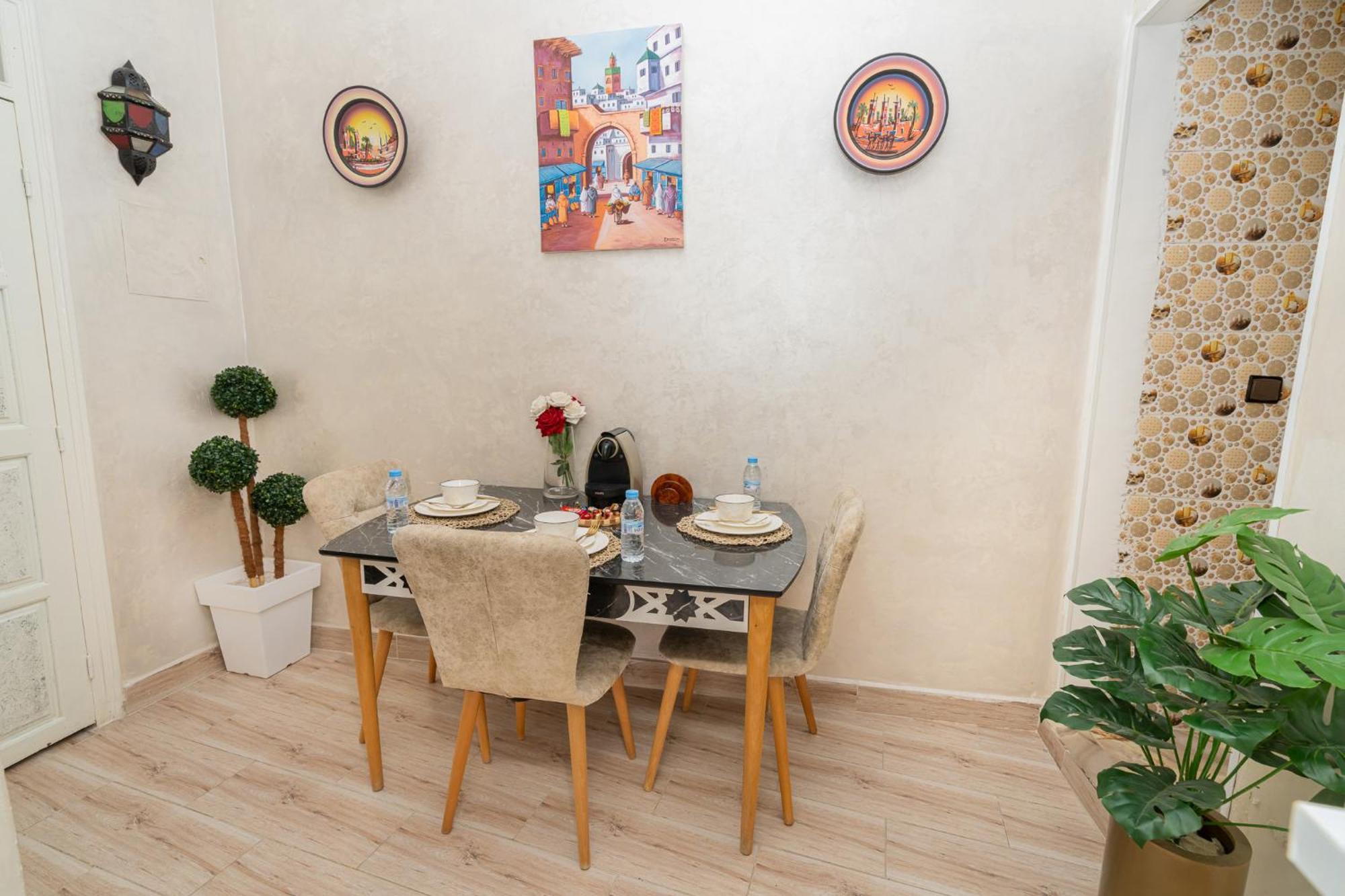 Appartement Ensolleille Au Coeur De Tanger Bagian luar foto
