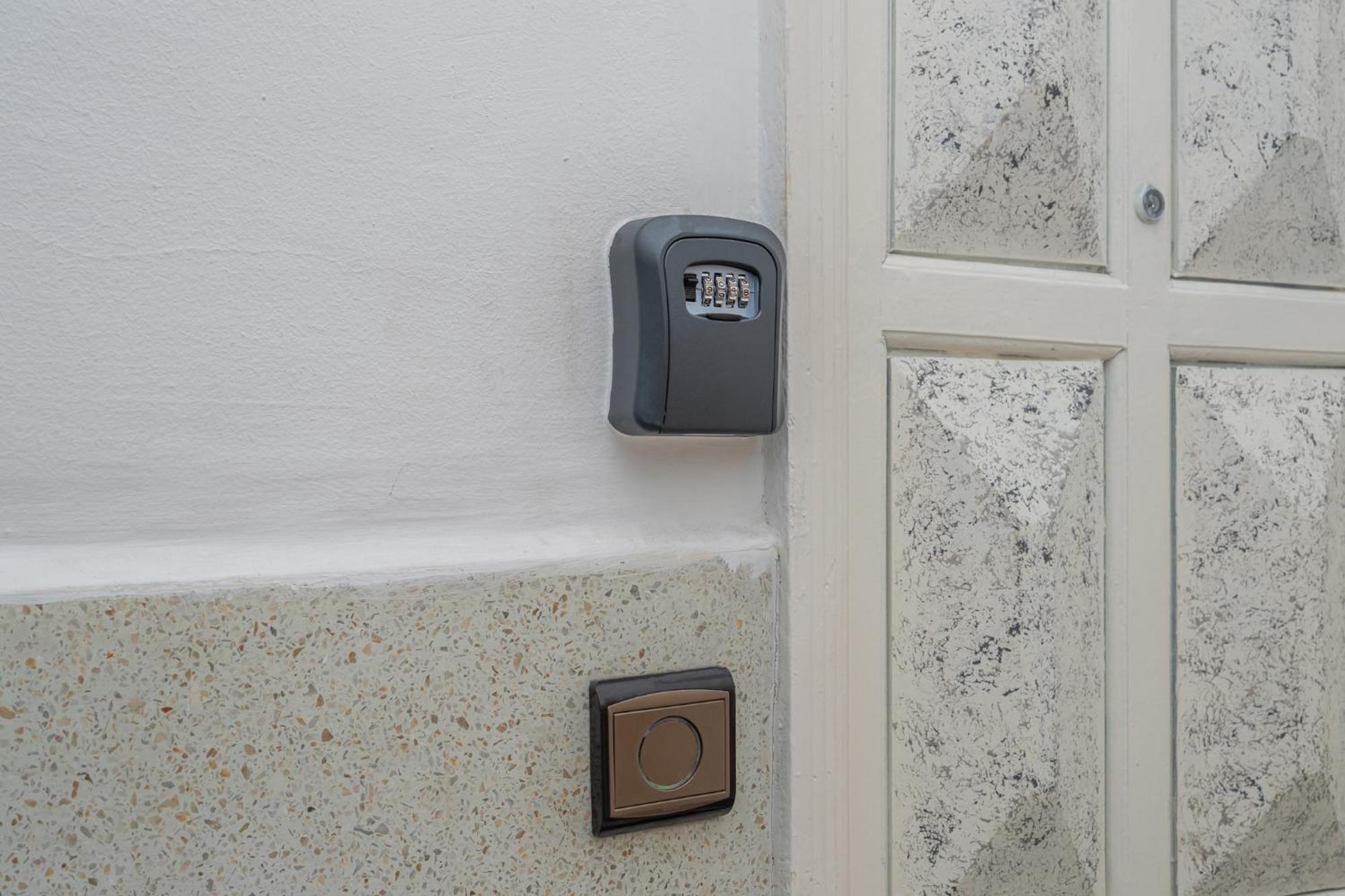 Appartement Ensolleille Au Coeur De Tanger Bagian luar foto