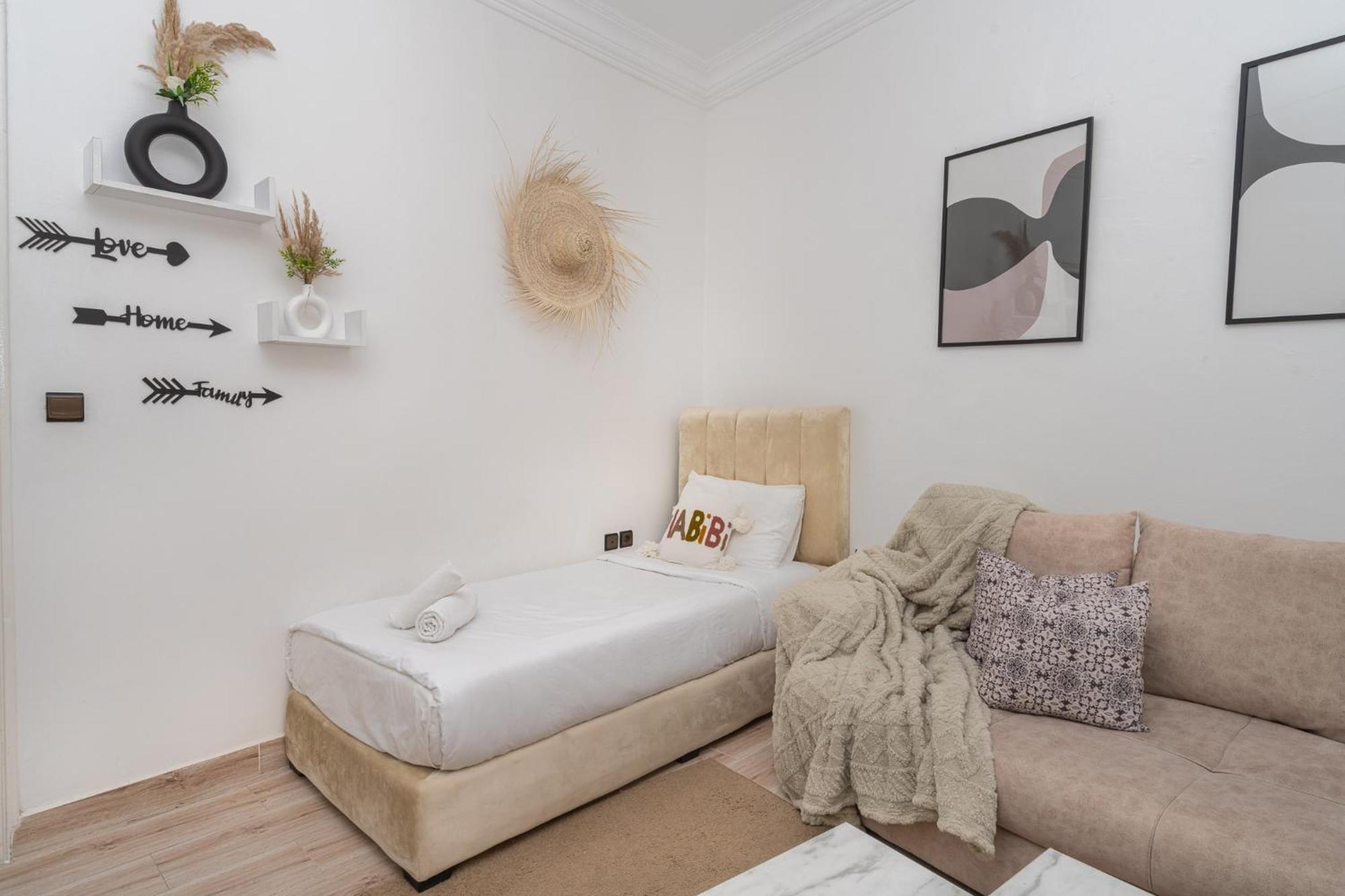 Appartement Ensolleille Au Coeur De Tanger Bagian luar foto